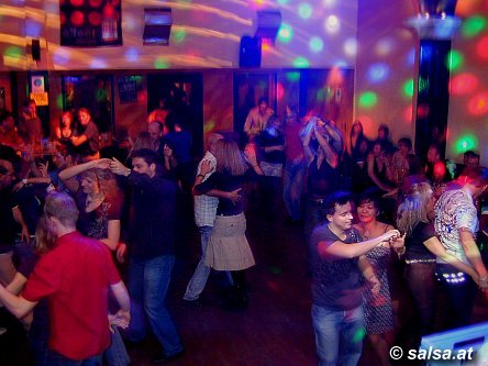 Salsa in Hhr-Grenzhausen bei Koblenz: die Gass